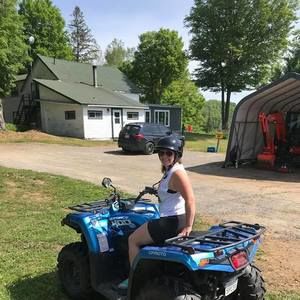 Meet your Posher, Benita